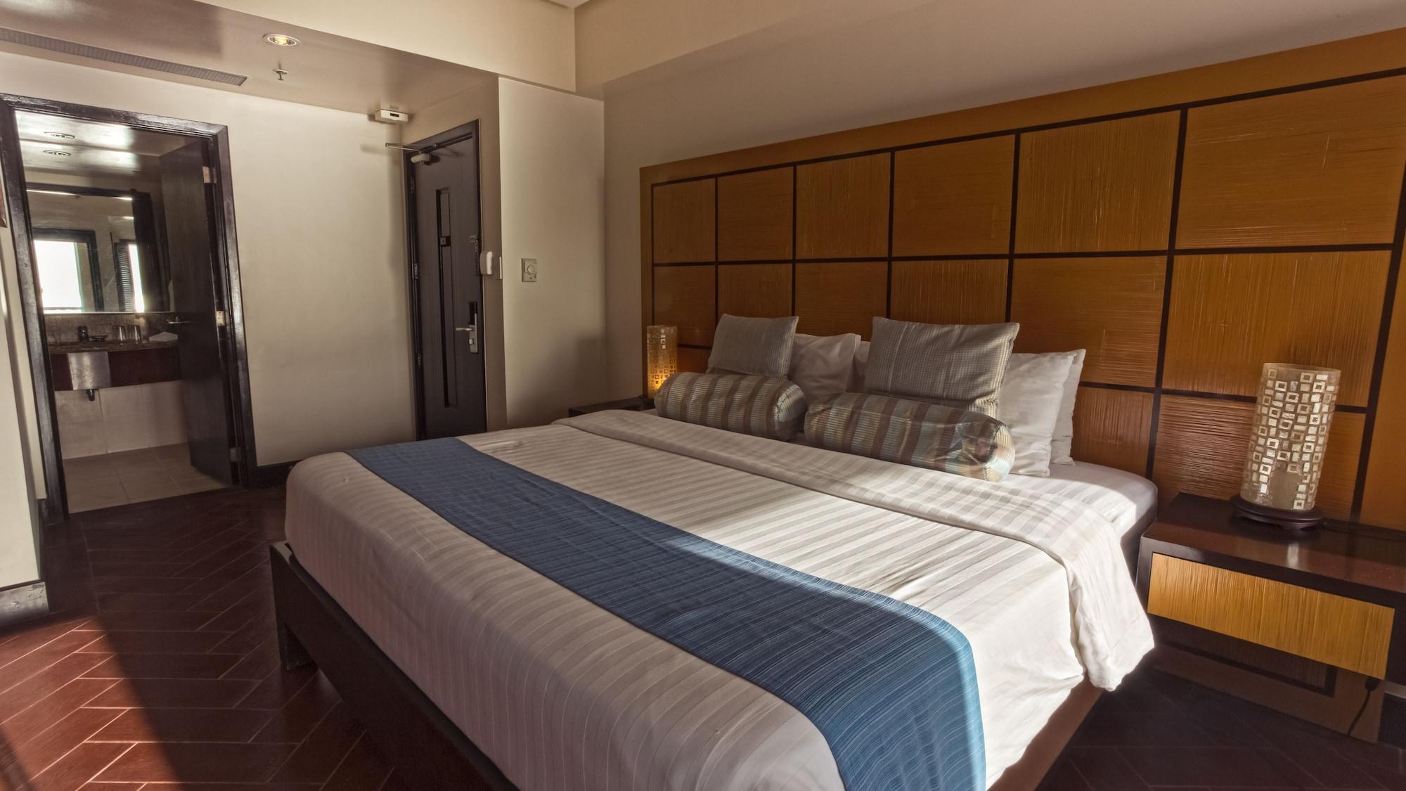 Canyon Cove Hotel And Spa Nasugbu Buitenkant foto