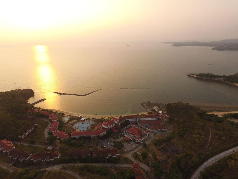 Canyon Cove Hotel And Spa Nasugbu Buitenkant foto