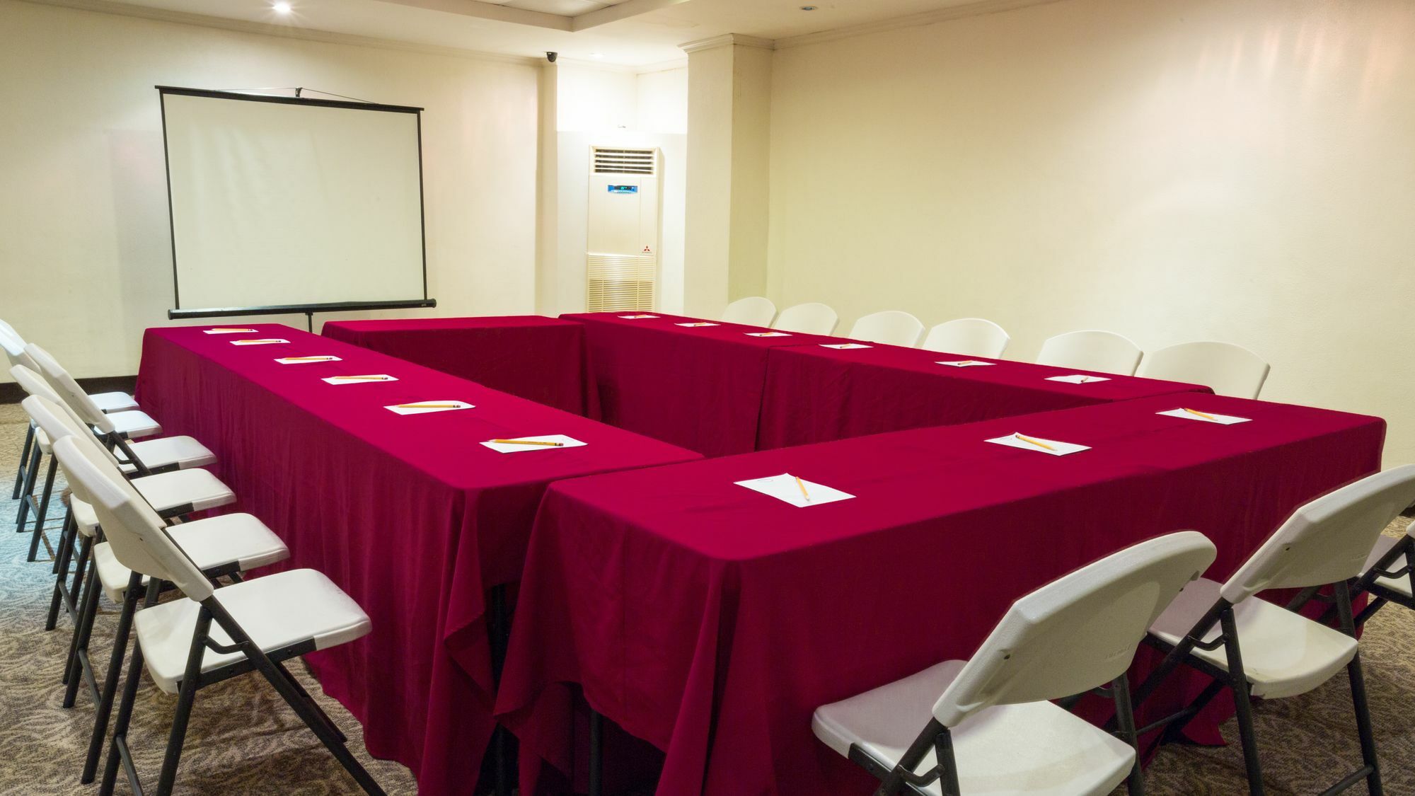 Canyon Cove Hotel And Spa Nasugbu Buitenkant foto