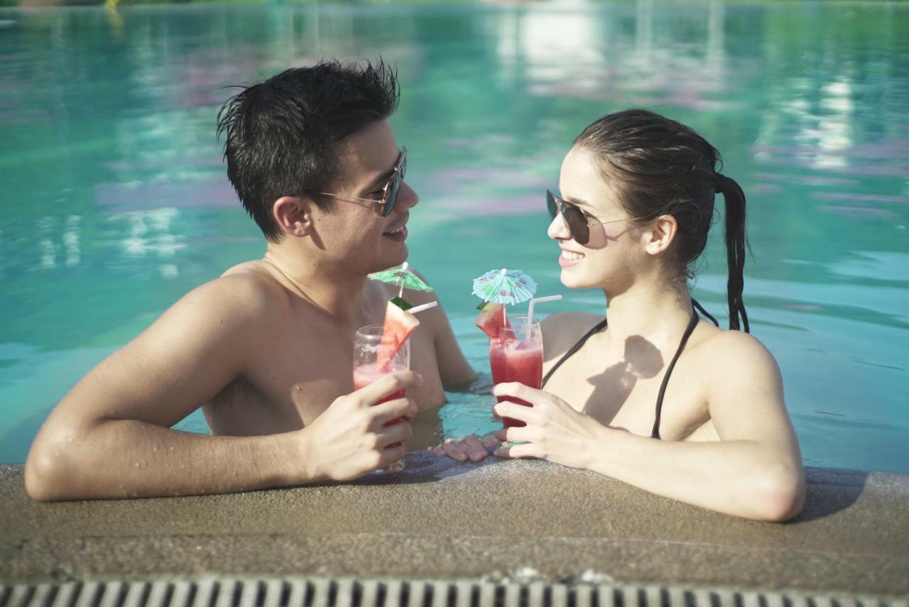 Canyon Cove Hotel And Spa Nasugbu Buitenkant foto